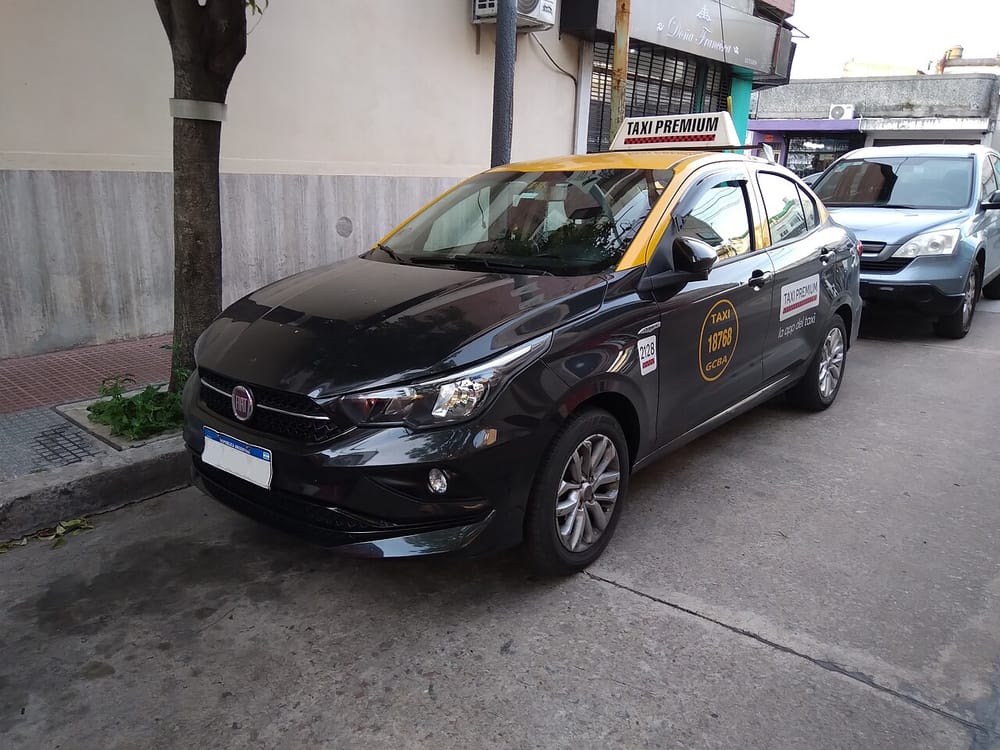 Taxista fica 34 dias sem trabalhar após Cronos novo da FIAT dar defeito: Justiça condena imagem da publicação