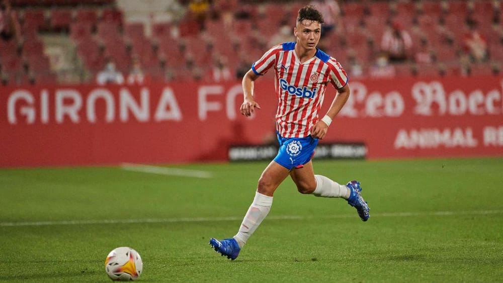 Napoli prepara investida dupla no Girona e mira joia espanhola Arnau Martinez imagem do post