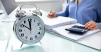 TST nega horas extras a vendedora de remédios por falta de controle efetivo da jornada post image